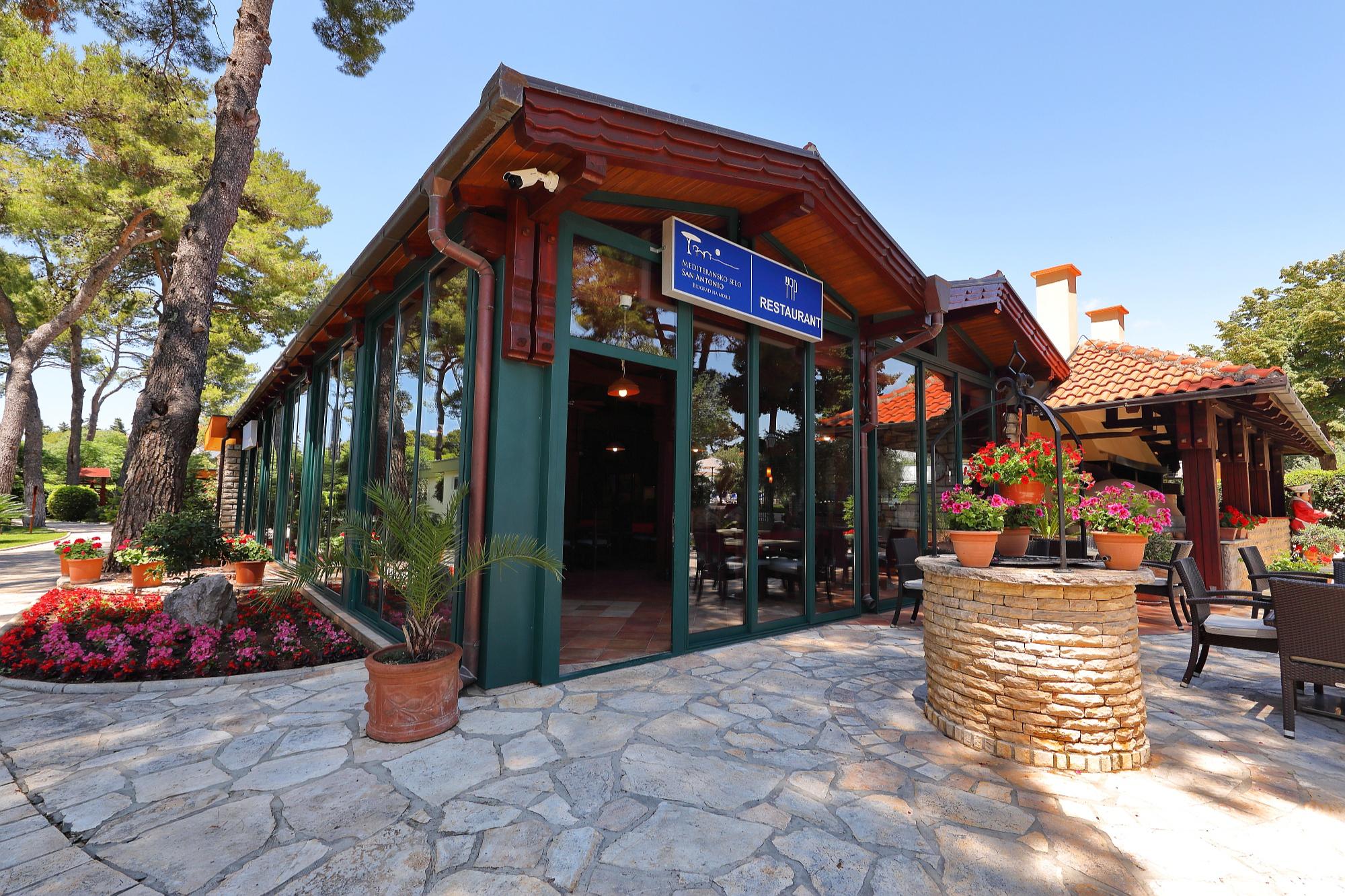 San Antonio Mediterranes Dorf Biograd