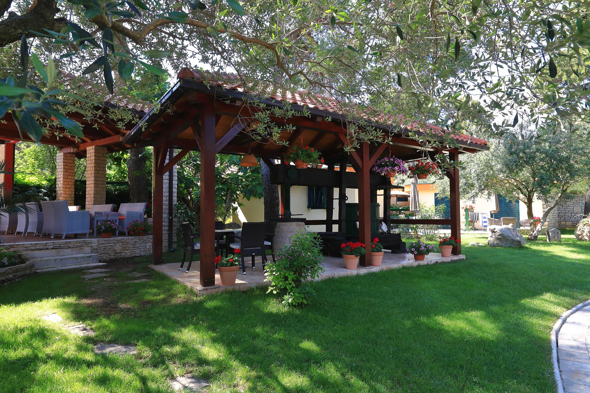 San Antonio Mediterranes Dorf Biograd