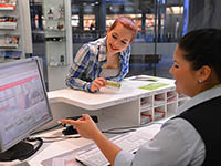 Bahnschalter - Reisebüro DB