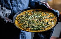 Omelett mit wildem Spargel