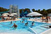 Relaxpool und Poolbar im Aquapark Cikat