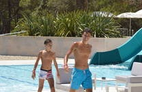 Glückliche Besucher im Aquapark Cikat