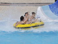 Wasserpark Istralandia - Wasserrutsche Family Rafting