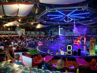 Die Show Arena im Dinopark