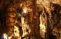 Wege Höhle Biserujka