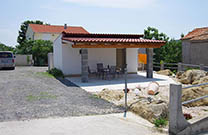 Einfahrt - Grundstück in Lopar