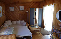 Kleines Bungalow - Wohn- und Schlafraum