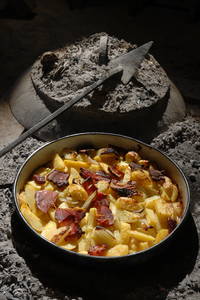 Verpflegung im Ethnodorf Dalmati in Pakovo Selo