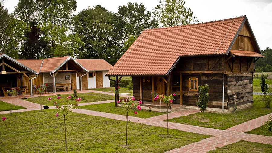 Öko Ethnodorf Selo Strug