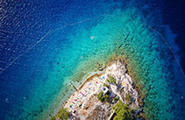 Ratac Strand, Povlja