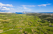 Novaljsko polje & Bucht von Pag