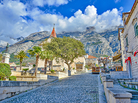 Kačić Platz / Kačićev Trg.