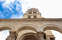 Peristyl & Glockentrum