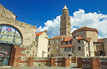 Glockenturm, Ethnographisches Museum