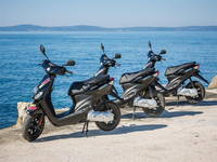 Split Outdoor Adventure - Motorrollerverleih