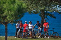 Radfahren Umag-Novigrad - Pause am Meer