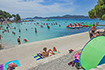 Soline Strand, Betonierte Liegeflächen