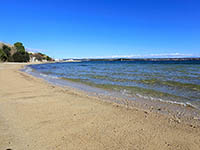 Strand Studenac (Juznja), Tkon