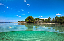 Glasklares Meer, Suha