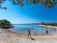 Strand Bucht Suha, Insel Ugljan