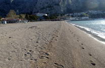 Feinkieselstrand Velika Plaza Omis
