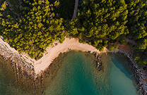 Strand Pilatusa, Pakostane