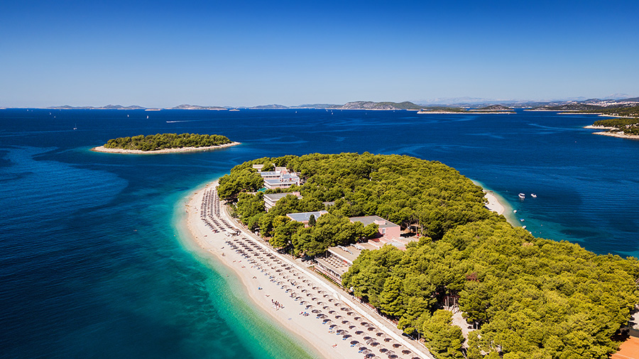 Strand Raduca in Primosten