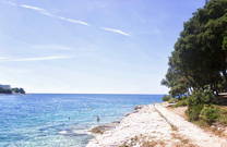 Strand Uvala Sukani, Pula