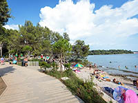 Strand Val de Lesso / Valdaliso - Borik in Rovinj