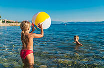 Kinder, Strand Jadranovo