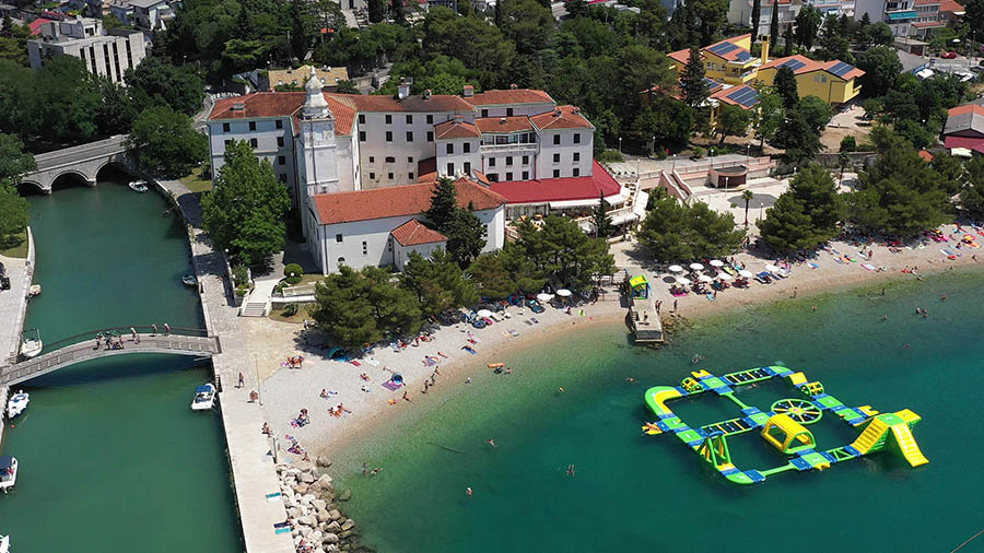 Strand Kastel, Crikvenica