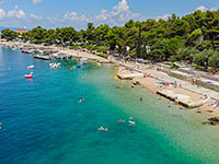 Strand Kovacine in der Stadt Cres