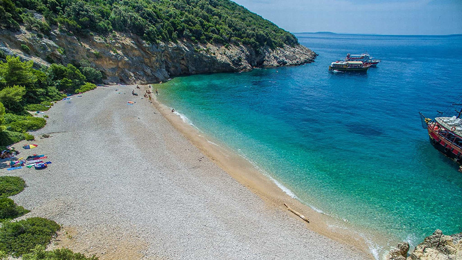 Strand Plava Grota bei Lubenice