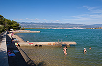 Strand Vela Riva, CIzici