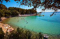 Glasklares Meer, Drazica Strand