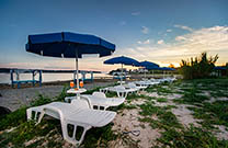 Romantische Stimmung - Strand Montys Dog Beach Bar