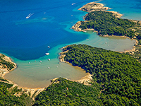 Strand Sturic, Lopar