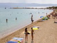 Strand Velika Plaza - Omis Strand Velika Plaza - Omis