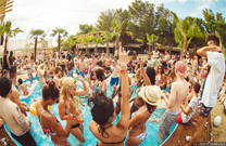 Kalypso - Poolparty (Foto: Laurence Howe)