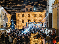 Weihnachtsmarkt in Motovun