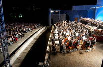 Die Bühne vom Freilichttheater