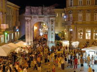 Location Triumphbogen