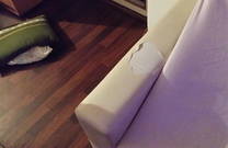 Abgewohnte, unbequeme Möbel