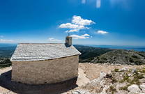 Kirche im Sommer, Naturpark Biokovo