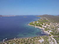 Bucht Makirina, Pirovac