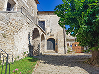 Innenhof Kastel & Palast Spinotti-Morteani