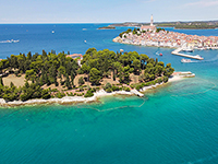 Strand auf der Insel Sv. Katarina