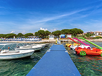 Boote & Tretboote, Belvedere Strand