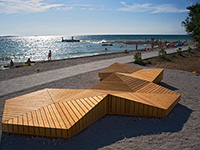 Strandpromenade Peroj