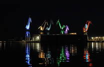 Farbenspiel Kräne Pula